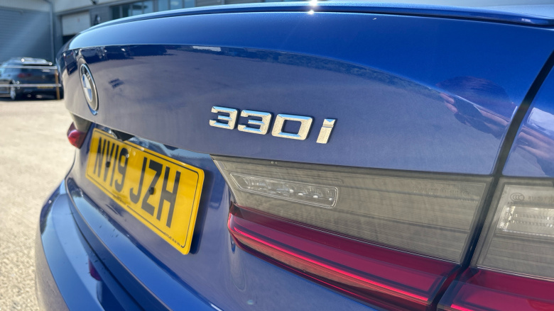 BMW 3 Series 330i M Sport 4dr Step Auto Petrol Saloon